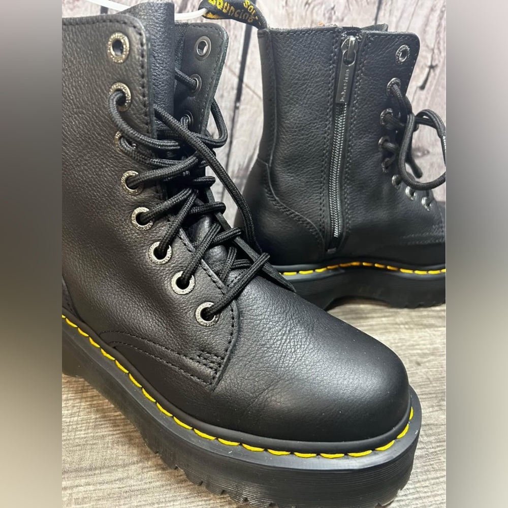 Women’s Dr Martens Jadon III Platform Black Womens 7 Mens 6  New No Box Goth BLK